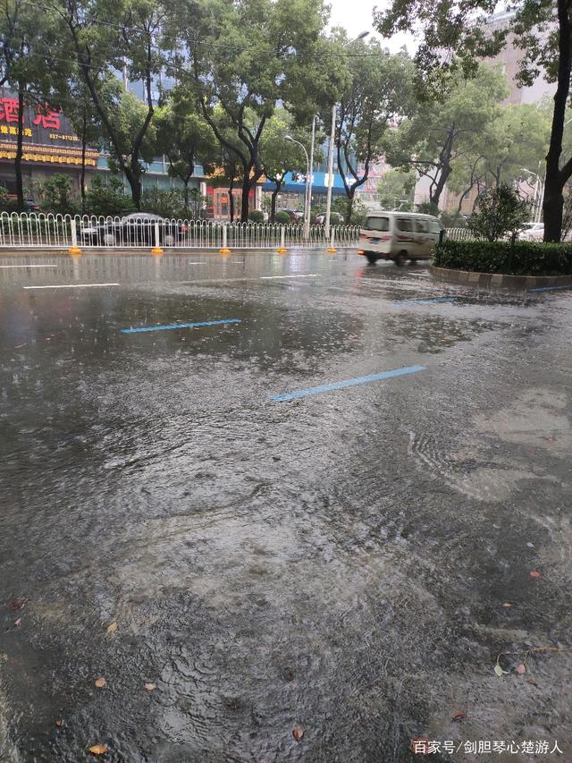 什么盆大雨(什么盆大雨的四字成语)